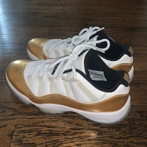 Jordan 11 retro low